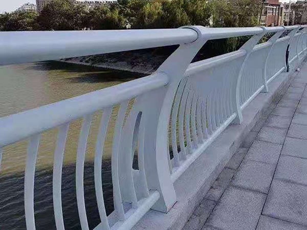 鋁合金護(hù)欄