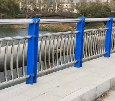 橋梁護(hù)欄